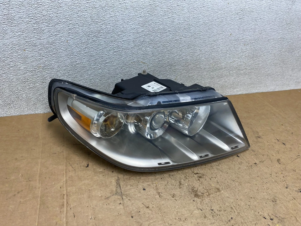 Faro xenón lateral derecho pasajero Saab 9-7X 2005 a 2009 OEM T5552 DW Foto 3 de 4