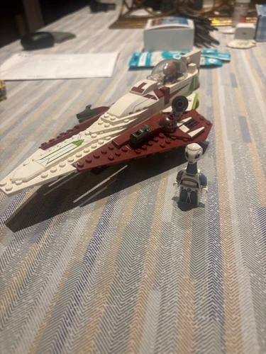 LEGO Star Wars OBI-Wan Kenobi's Jedi Starfighter 75333 100% complete