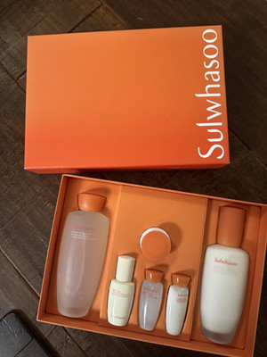 Sulwhasoo Essential Comfort Daily Routine Set 6 Items New in Box Sealed Emulsion