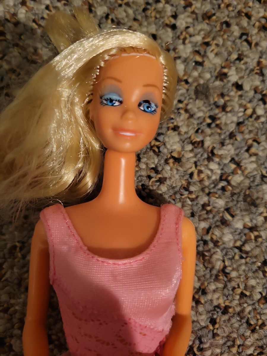 Vintage Barbie Doll Blonde Blinking Eye Stamped Mattel 1966 Vintage Barbie Doll Blonde Blinking Eye Stamped Mattel 1966