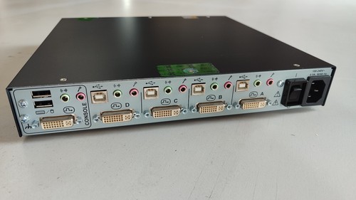 Avocent Cybex Switchview SC4 UAD KVM Switch SC4UAD-001 - Zdjęcie 2 z 3