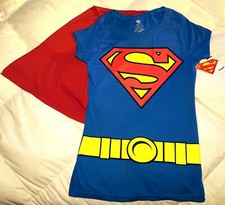 DC Comics Superman Blue T-Shirt Rare Detachable Red Cape Size Boy's 2XL-19 NEW