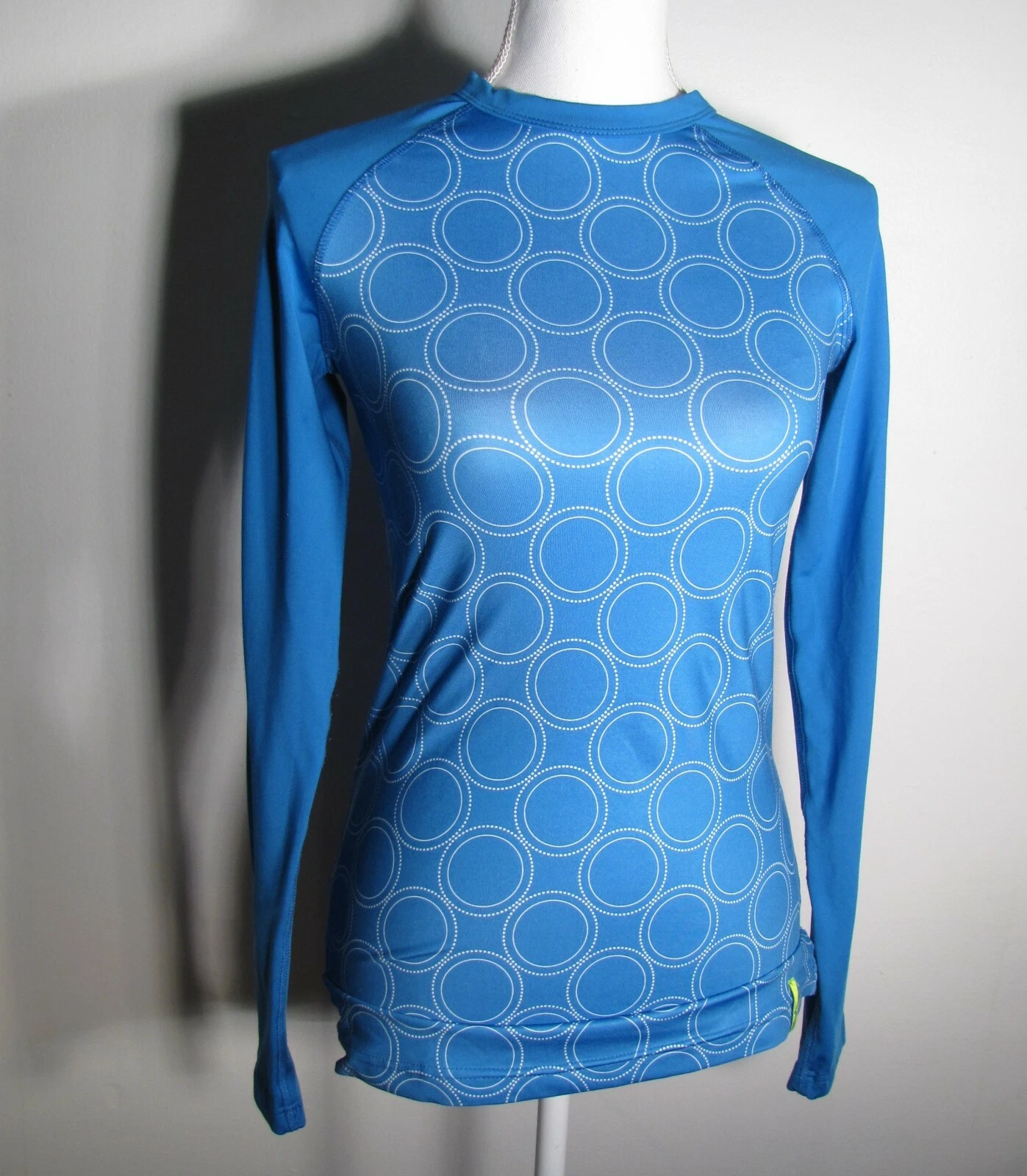 Bula Women's Size Small Blue Polyester/Spandex Long Sleeve Crew Neck Base Layer