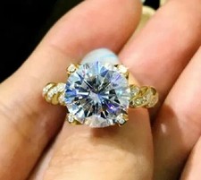 2.50Ct Lab Created Diamond Solitaire Engagement Ring 14K Yellow Gold Finish