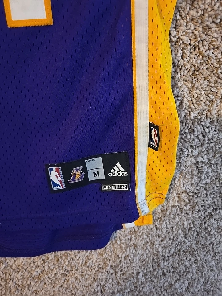 Camiseta Adidas Kobe Bryant #24 Los Angeles Lakers NBA Vintage Talla Mediana +2 Foto 3 de 4