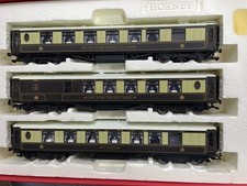 Hornby R4143A Pullman Coaches X 3 NIobe With Lights