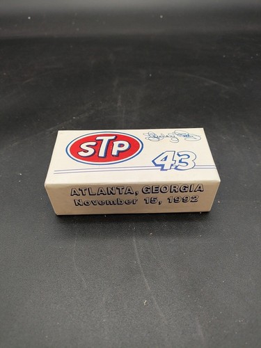 Richard Petty Collectors Edition Last Race #43 STP Pontiac Grand Prix 1/64 sc - Bild 4 von 4