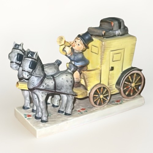 Vintage Goebel Hummel #226 "The Mail Is Here" TMK-5 Figurine 6.5" Excellent
