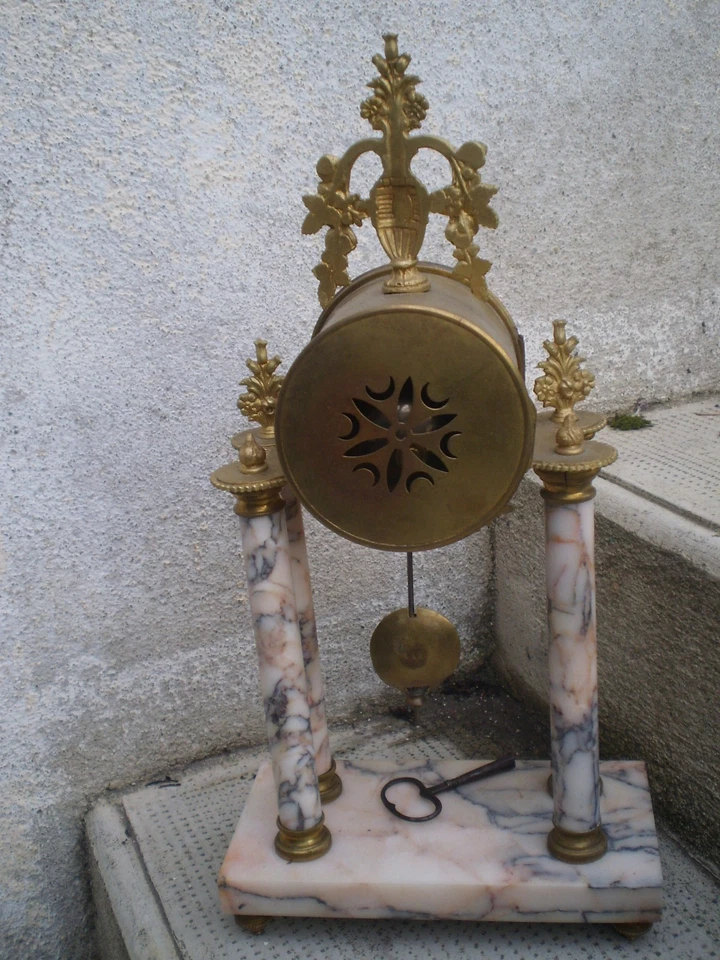 ancienne pendule a colonnes marbre - Photo 3/4