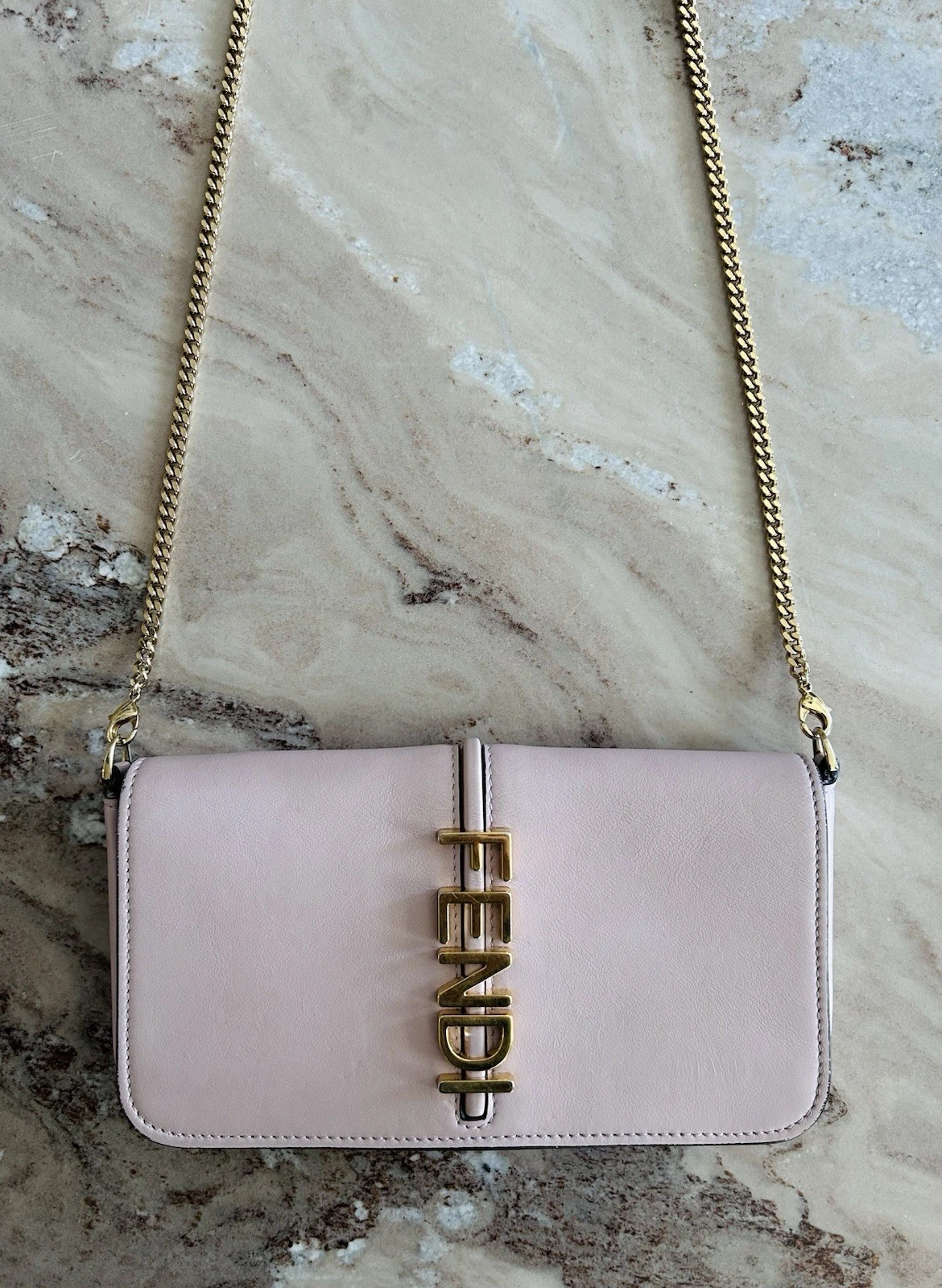Fendi — Fendi Fendigraphy Wallet On Chain Leather - Pink Light Dusty Rose