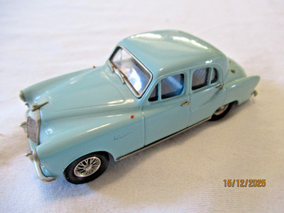 LANSDOWNE MODELS LDM 45 1958 ARMSTRONG SIDDELEY SAPPHIRE 234 (POWDER BLUE) 1:43