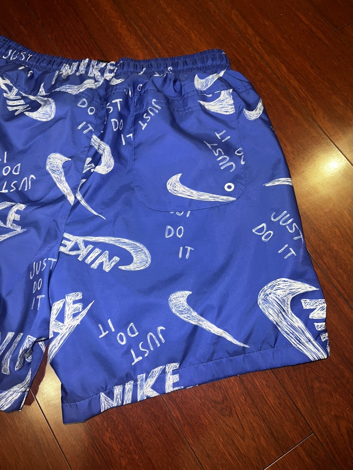 Nike Mens Nsw Woven Flow Swoosh All Over Print Shorts… Gem