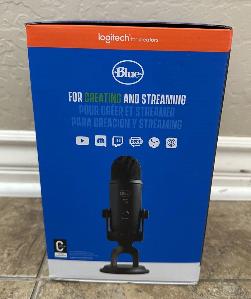 Blue Yeti Professional Multi-Pattern USB Condenser Microphone Black 988-000010 - Image 3 of 4