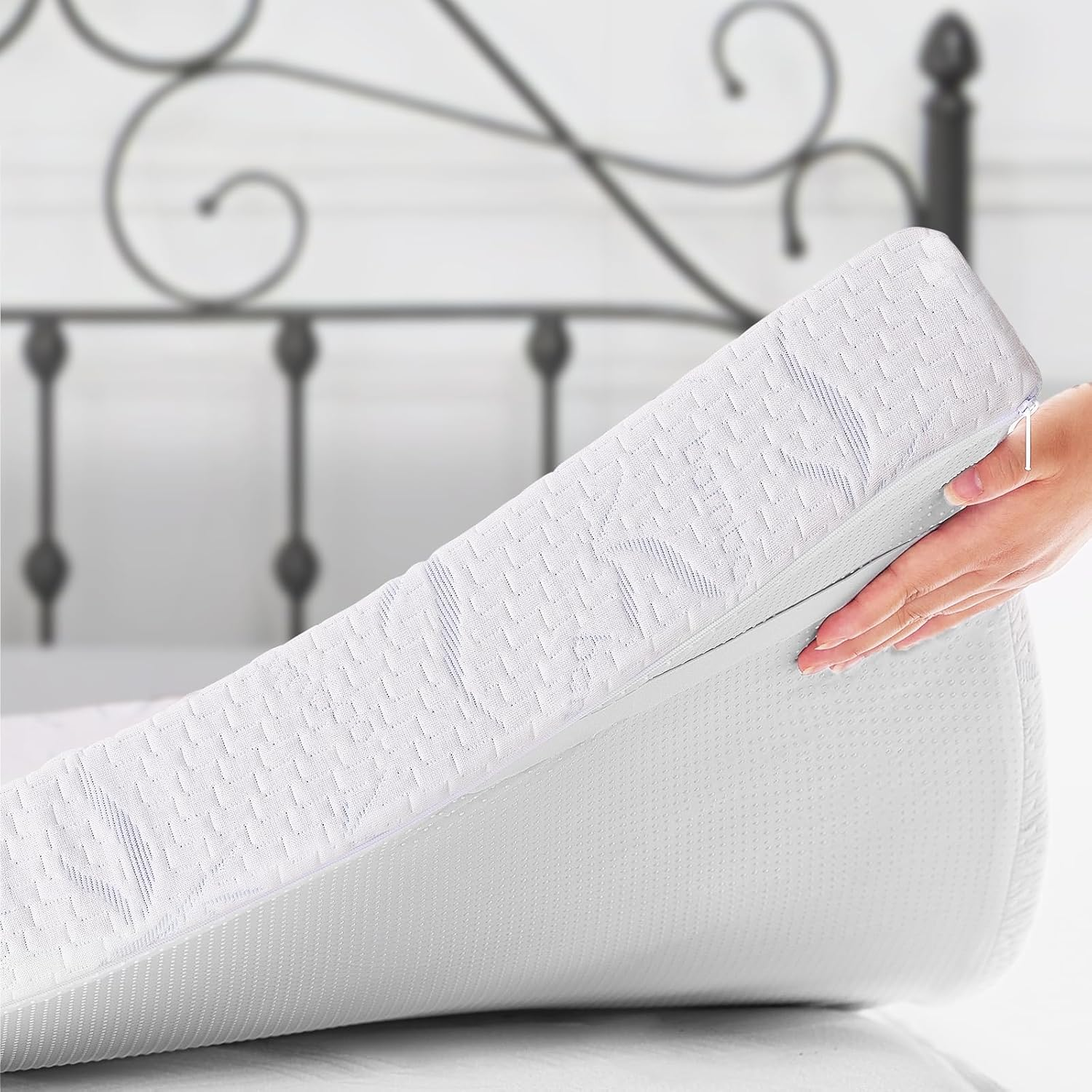 2 Inch Memory Foam Mattress Topper King, Bamboo Charcoal Dual Layer Foam Bed Top