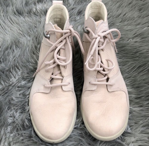 Timberland Aerocore pink shoes Size9.5 
