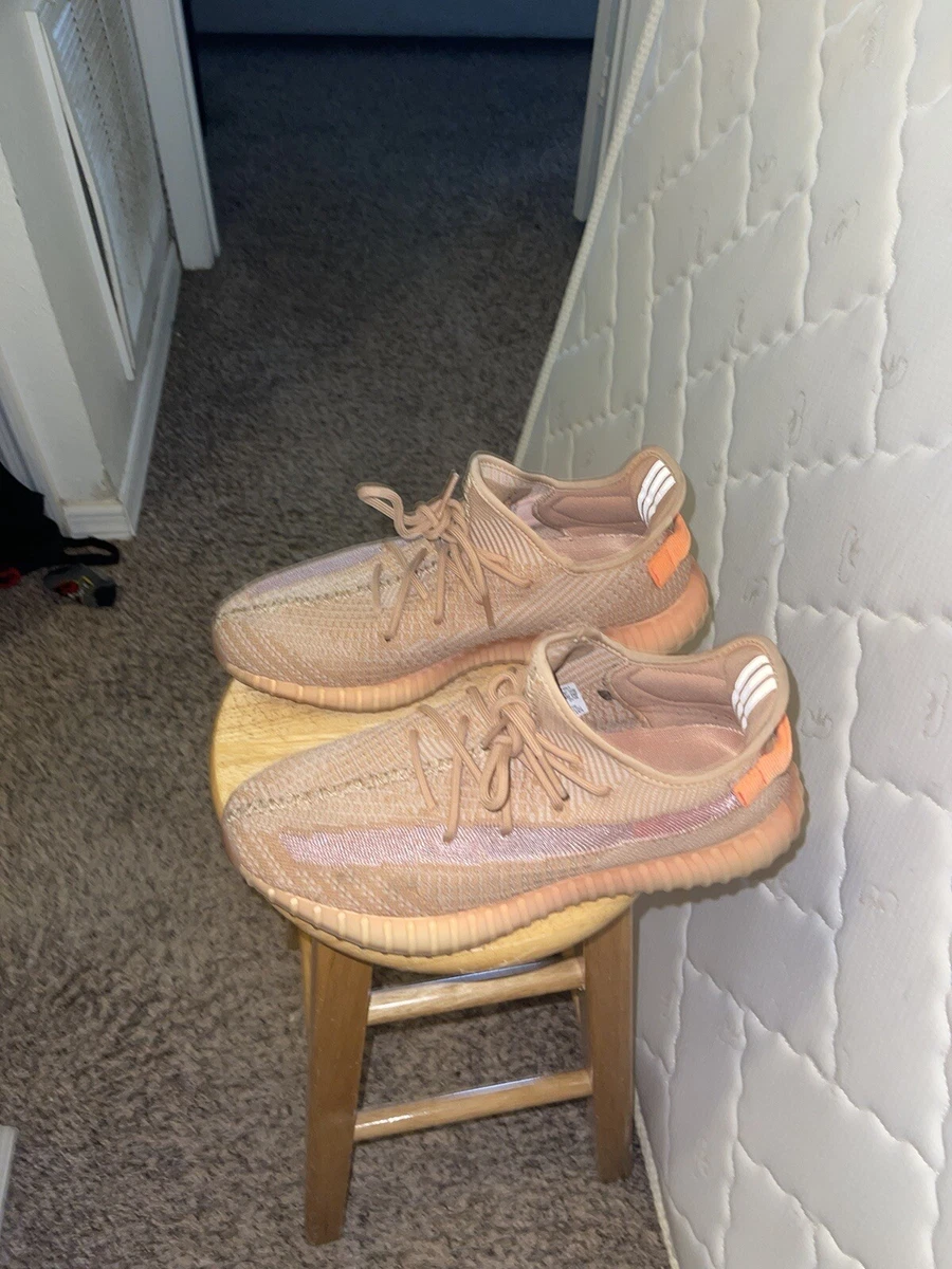 yeezy 350 v2 sand taupe outfit