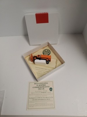 Winross 1960's Pennsylvania Turnpike Plow Truck With Snowblower 1/64 Scale