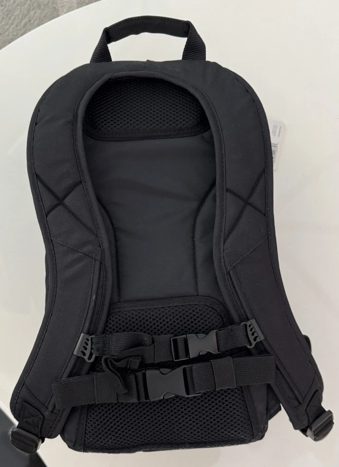 Brand New -Case Logic DSLR + Ipad & Tablet Back Pack -Color Black-NWT - Image 3 of 4