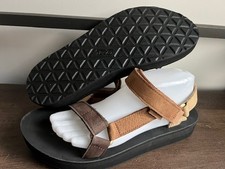 NEW TEVA NEUTRAL MULTI MIDFORM UNIVERSAL LEATHER STRAPPY SANDALS SZ 41/10