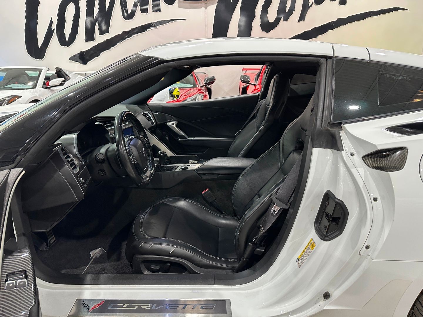2018 [G8G] Arctic White Chevrolet Corvette   | C7 Corvette Photo 9