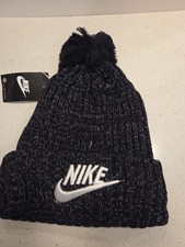 NIKE BLACK ADULT KNIT BEANIE. NEW