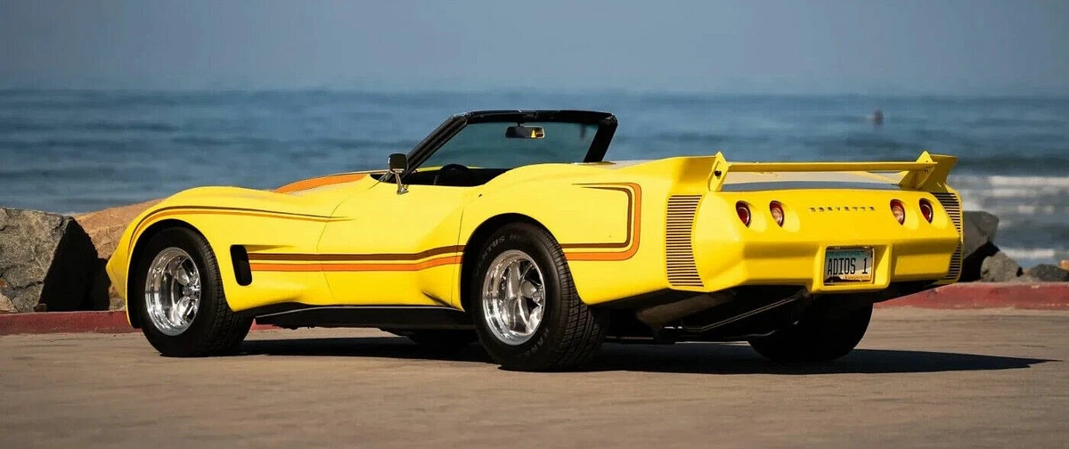 Big Banana Corvette - left rear profile