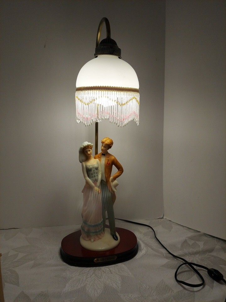 The Crosa Collection Vintage Victorian Style Lamp, The Romantic