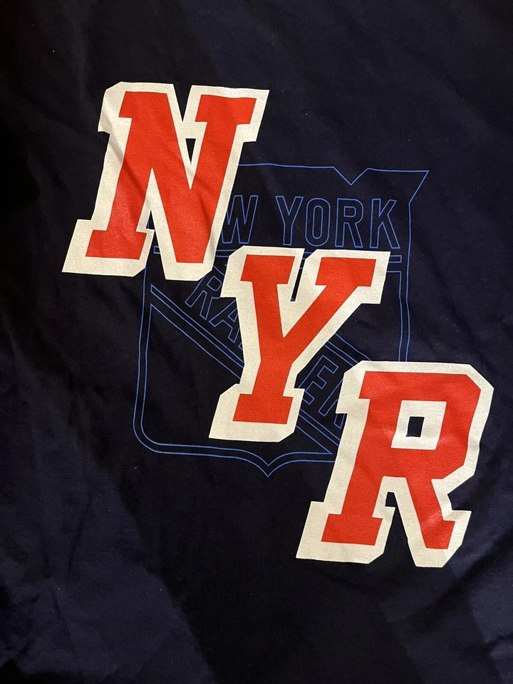Camiseta NY Rangers Juego 1 ECF 2024 Copa Stanley XL Toalla Koozies Prendedor Calcomanía Nueva Foto 3 de 4