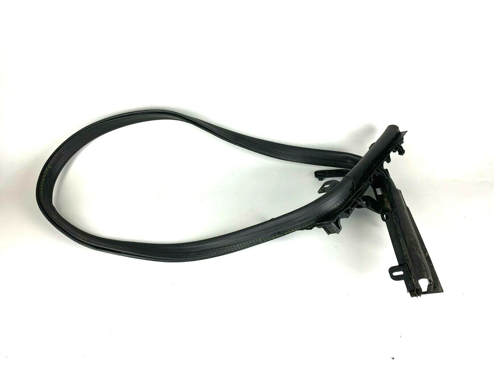 Mercedes Benz E Class W213 Engine Bonnet Hood Rubber Seal Strip