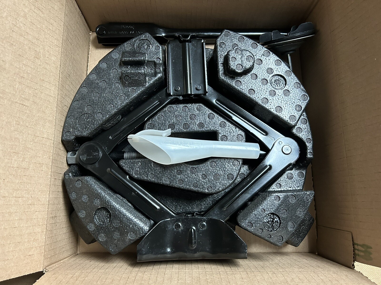 2013 2019 FORD ESCAPE, LINCOLN MKC JACK AND LUG WRENCH eBay