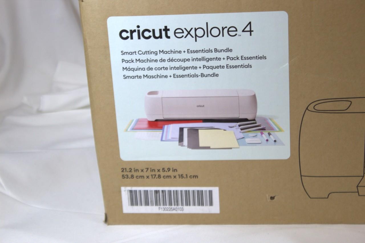 Cricut Explore 4 Smart Cutting Machine & Essentials Bundle - Seashell