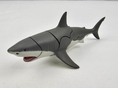 Fame Master 2002 4D Master Plastic Shark Jigsaw Model 4'' Long