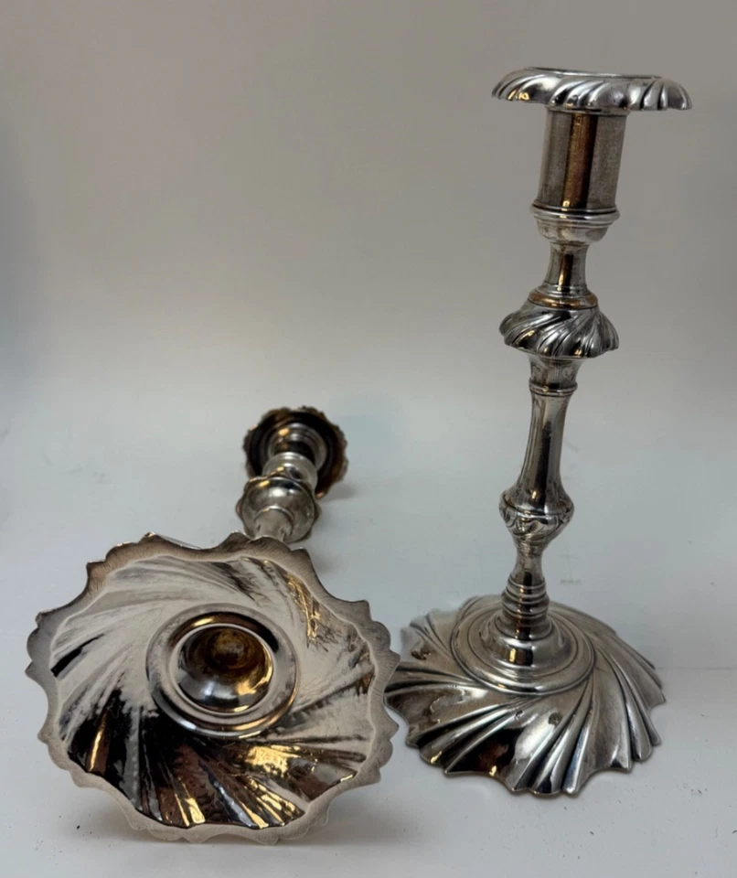 Par de candelabros Queen Anne Sheffield plata sobre cobre James Dixon & Son 19c Foto 4 de 4
