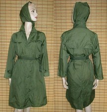 GRÜNER REGENMANTEL - RAINCOAT - NYLON - VINTAGE - FORTUNA - GR. S - M