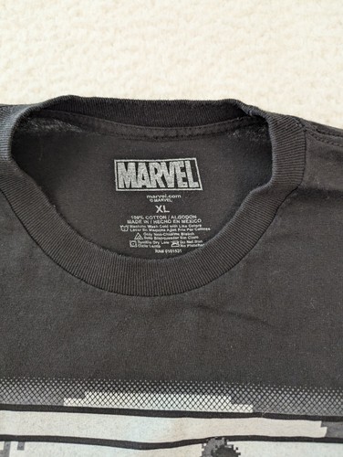 Marvel Comics Adult T-Shirt XL Pixel Block Style Hero X-large - Picture 5 of 7