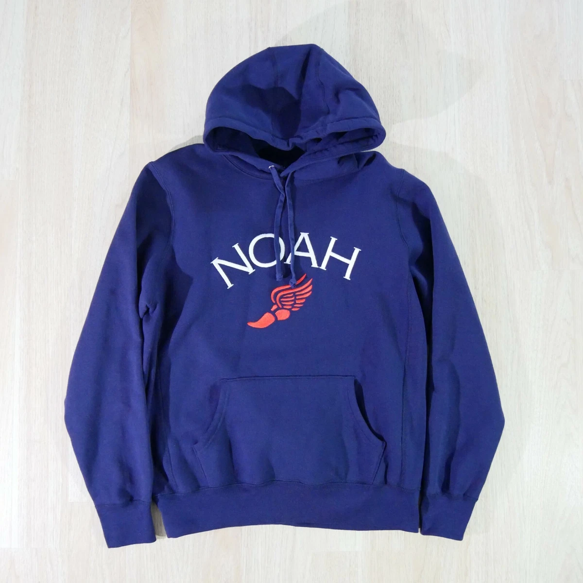 Noah winged store foot hoodie