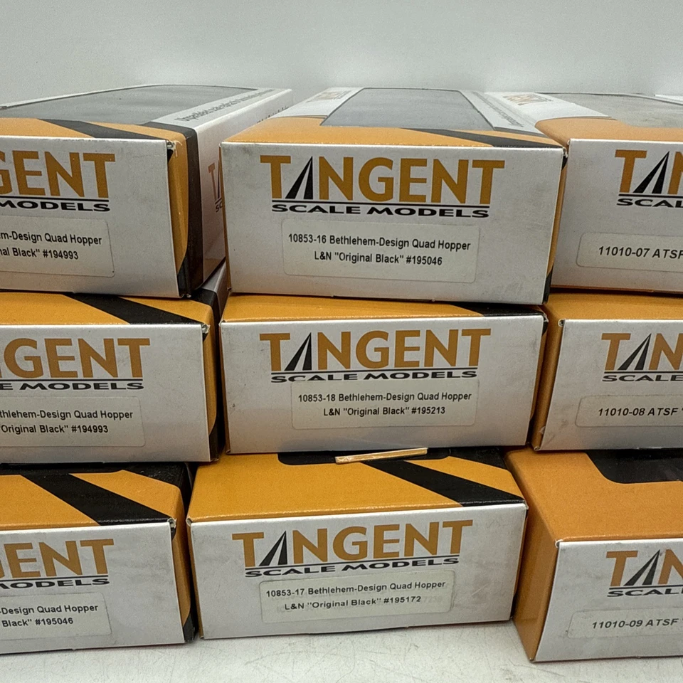 Lot 12 Tangent Ho Scale Flat Car And Quad Hopper ATSF Np Wabash Bethlehem - Image 3 of 4