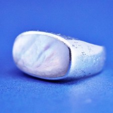 Size 7, vintage sterling silver handmade ring, 925 band with mother of pearl