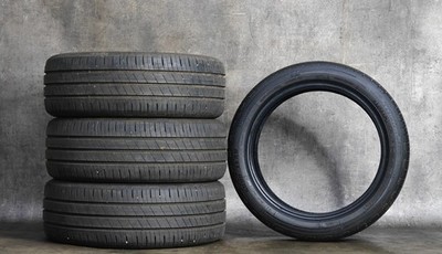 4x Goodyear EfficientGrip Performance 195/45 R16 84V XL Sommerreifen 2522 (2074)