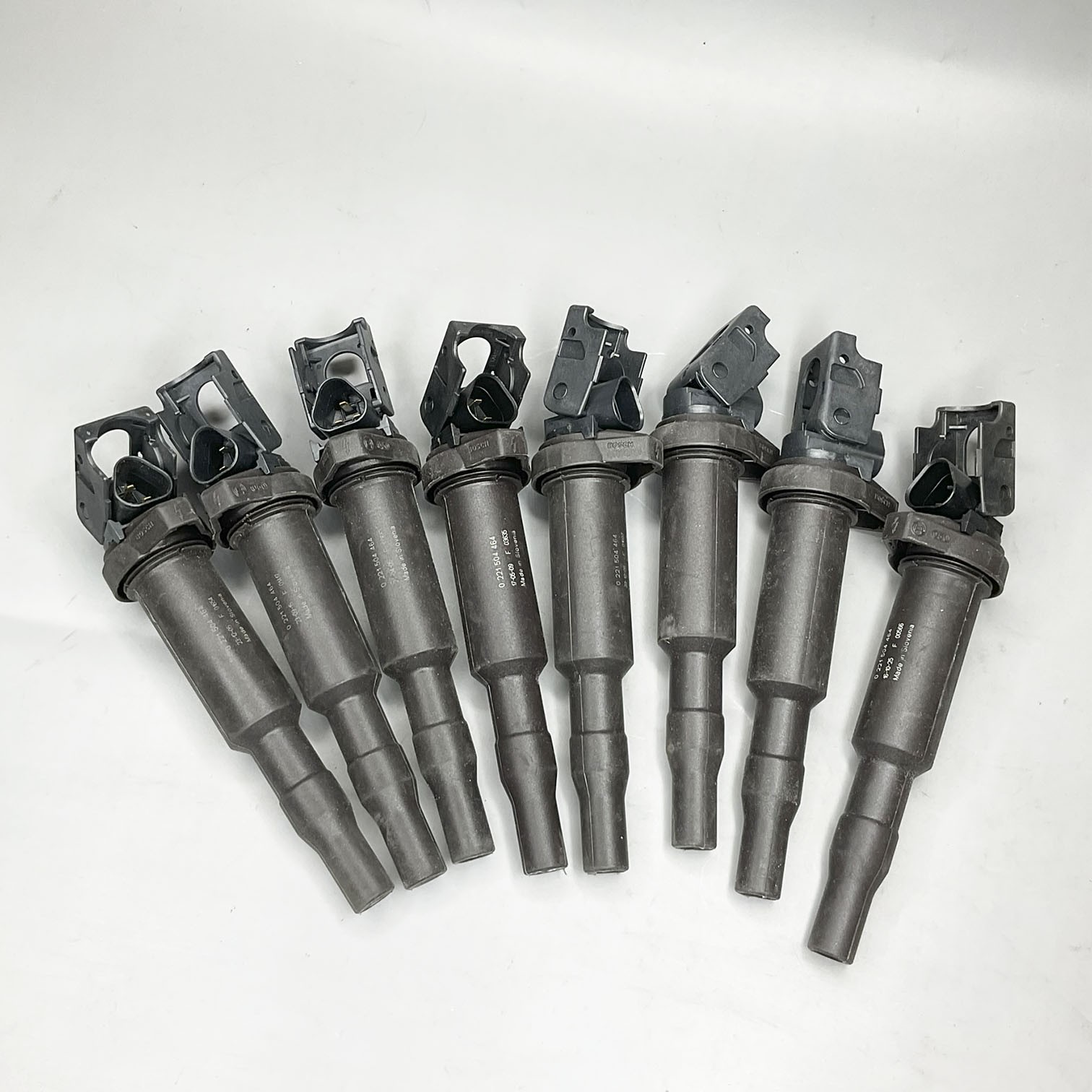 Bosch Ignition Coil 8PCS For 03-17 BMW 525i 530i Rolls-Royce Phantom 0221504464