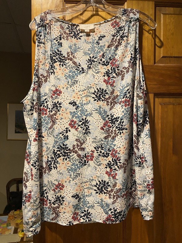 Loft Women’s Top Size XL