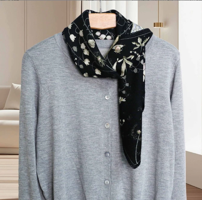 70% Cashmere 30% Silk Bandana Scarf 26'' Shawl Neckerchief Scarf clusters Print
