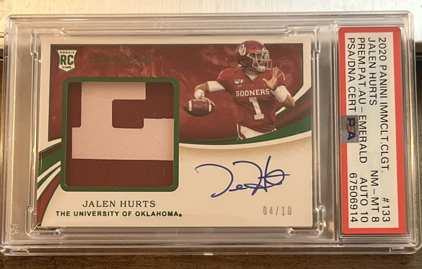 Jalen Hurts Panini Immaculate Collegiate #133 Patch Autograph-Emerald
