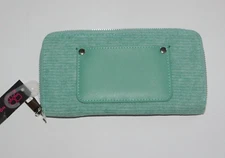 Womens Wallet Mint Green Lots of Card Pockets Zips Closed