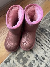 PRE OWNED TODDLER GIRL UGG BOOTS
