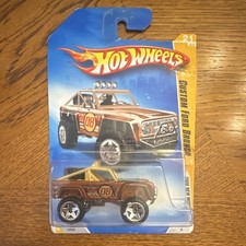 Hot Wheels Custom Ford Bronco 1966 Ford 1:64 Diecast Brown/Gold 2009 Models