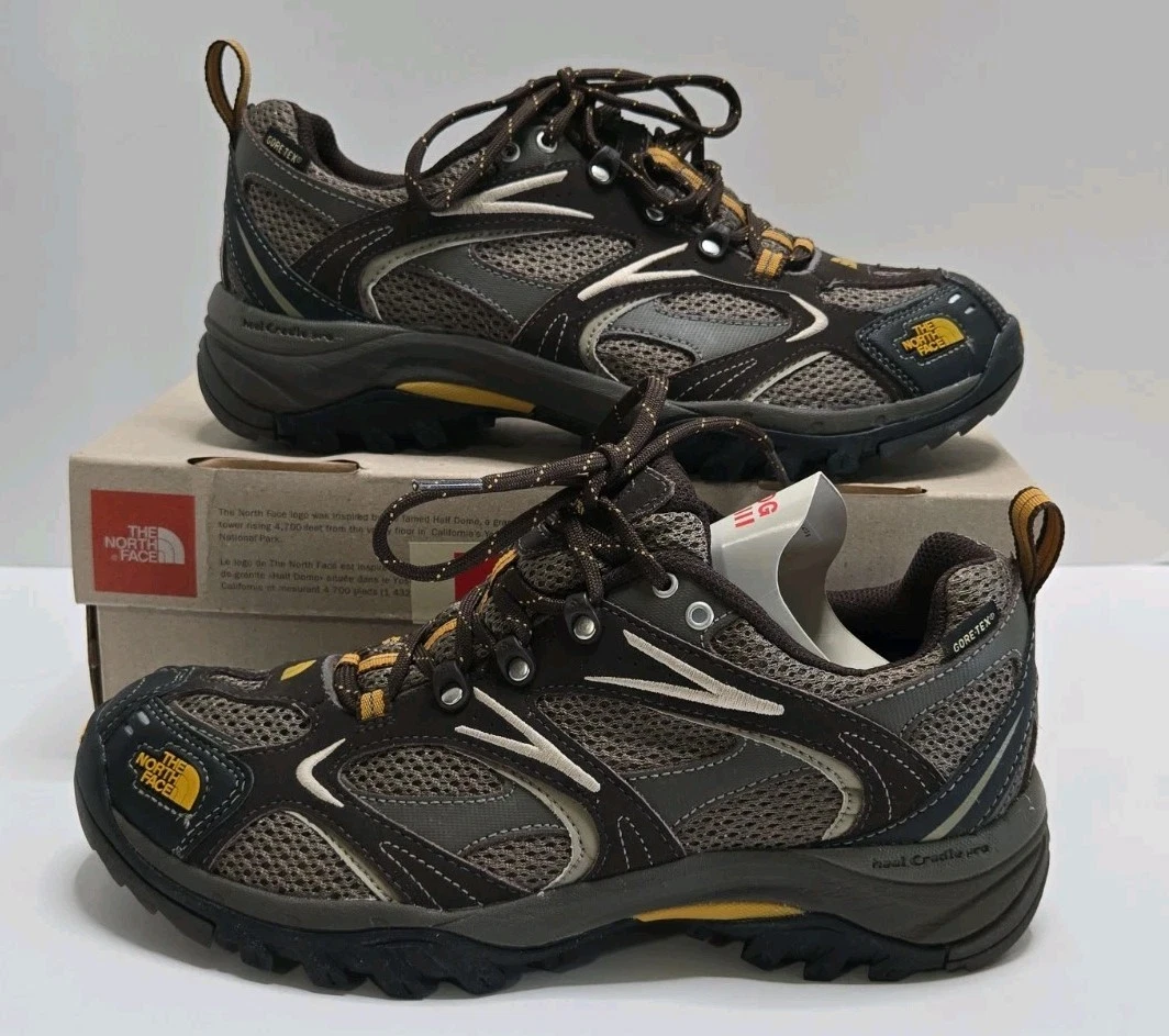 The North Face Brown Hiking Shoes & Boots for Men for sale  display picture 3