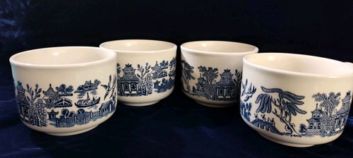 Vintage Churchill England Blue Willow Set of 4 Large Breakfast Cups/Soup Mugs - Picture 6 of 11