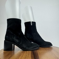 New Womens Aquatalia Brigitte Luxe Black Suede Casual Heeled Ankle Boots Size 8