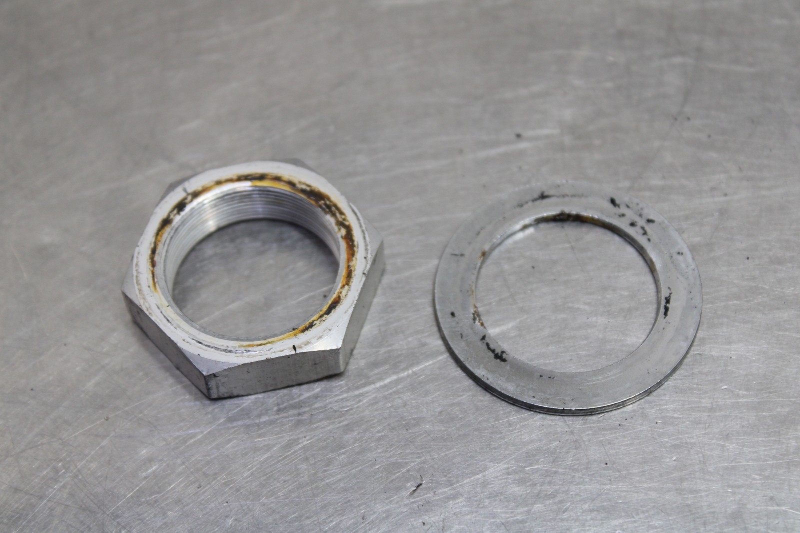 05 YAMAHA YZF R6 Triple Tree Steering Nut